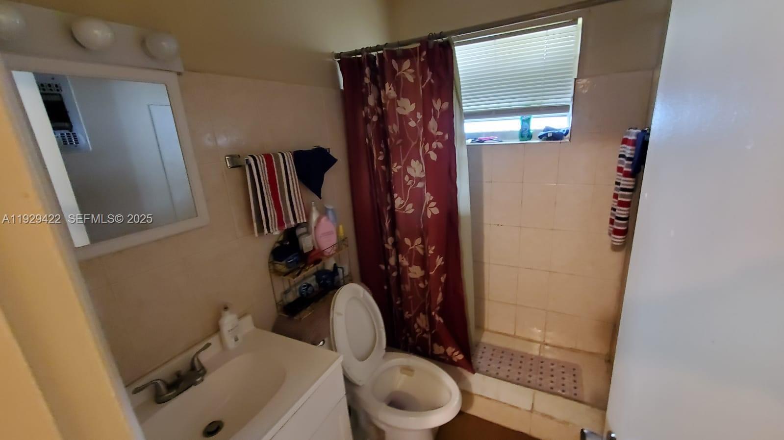 View photos, virtual tours, details... 221 NE 21st St