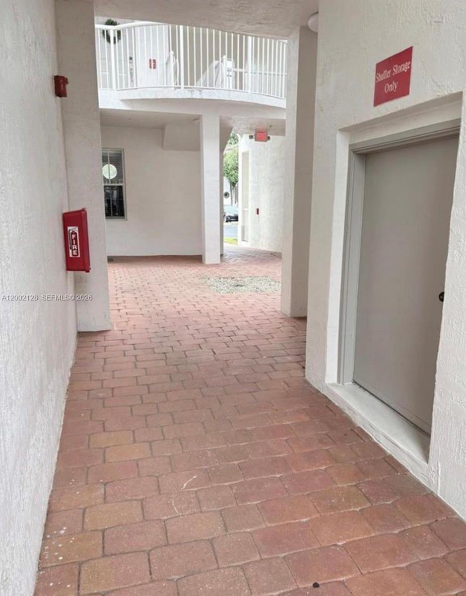 COURTYARDS THREE CONDO - Residential Lease