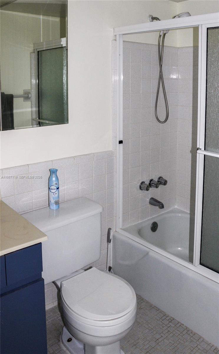 JADE BEACH VILLAS CONDO - Residential Lease