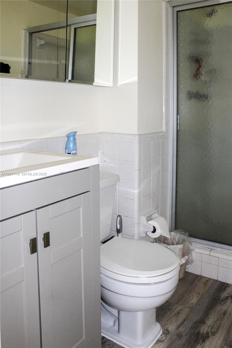 JADE BEACH VILLAS CONDO - Residential Lease