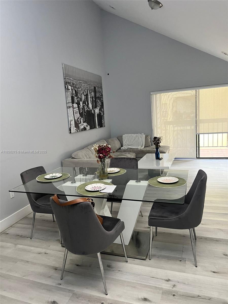 12922 SW 88th Ter B-206, Miami, FL, 33186/$349,999 1 12922 SW 88th Ter B-206