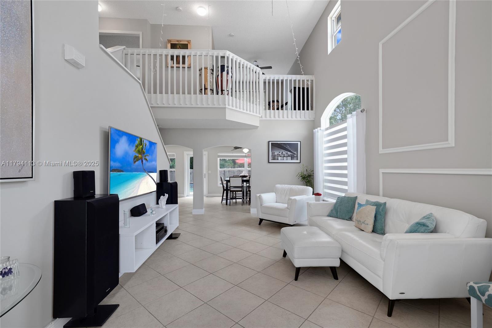 2093 Nw 208th Ter, Pembroke Pines, Miami-Dade County, Florida - 3 Bedrooms  
3 Bathrooms - 