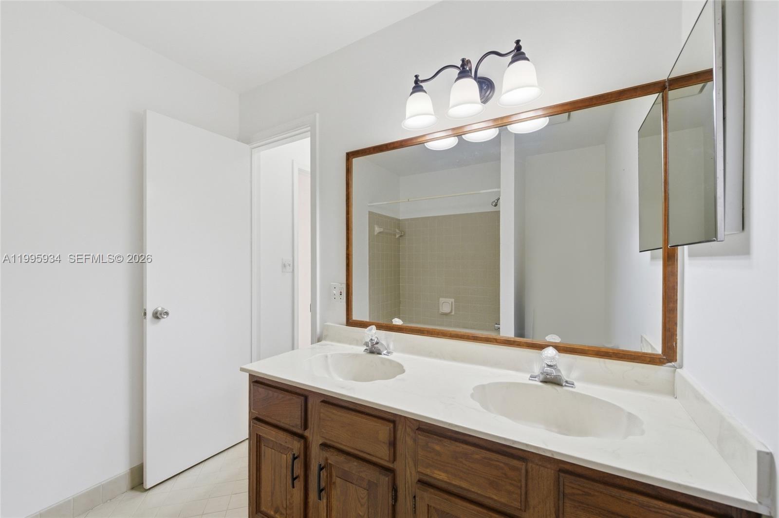 CYPRESS GLEN - Residential Lease