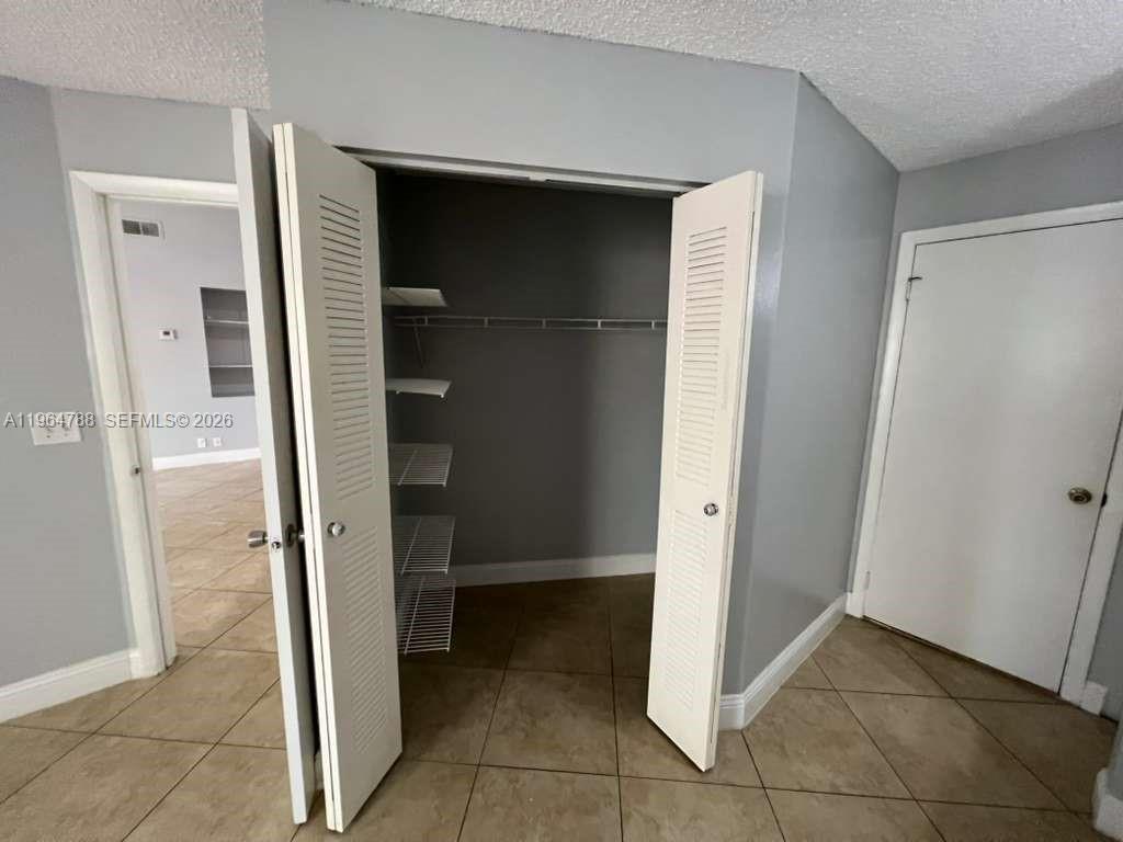 SUMMERBREEZE CONDO - Residential