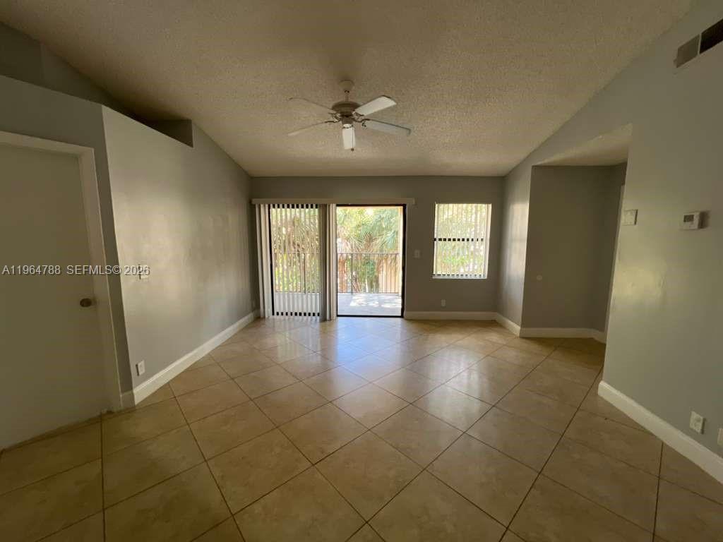 SUMMERBREEZE CONDO - Residential