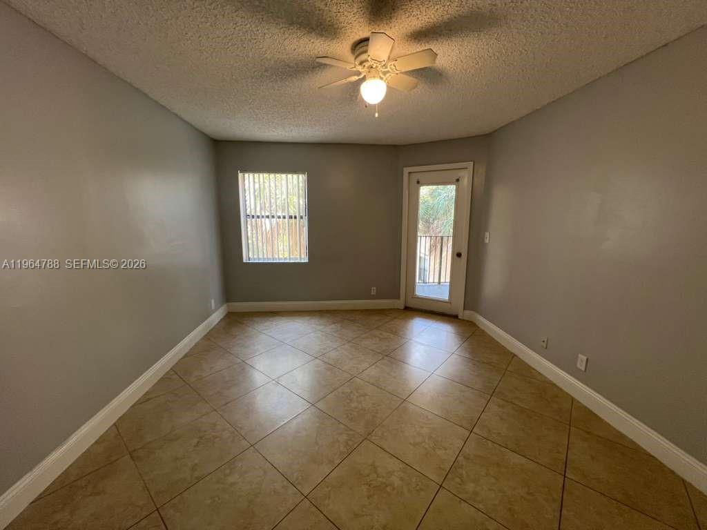 SUMMERBREEZE CONDO - Residential