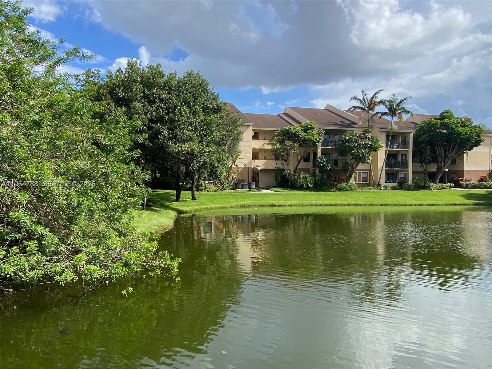 SUMMERBREEZE CONDO - Residential