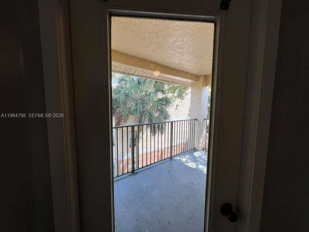 SUMMERBREEZE CONDO - Residential