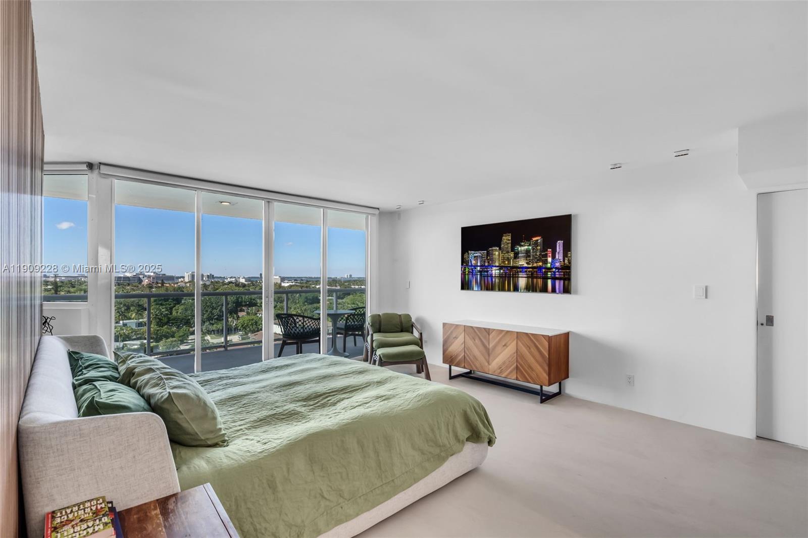 KING DAVID TOWERS CONDO - Residential Lease