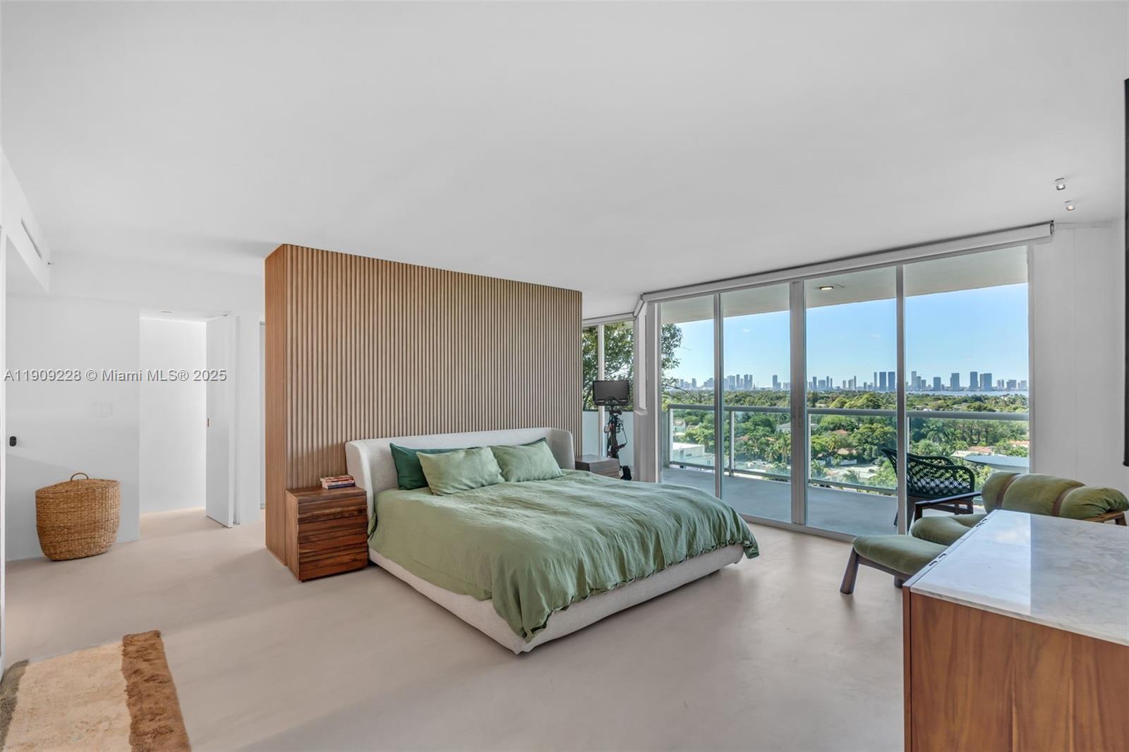 KING DAVID TOWERS CONDO - Residential Lease