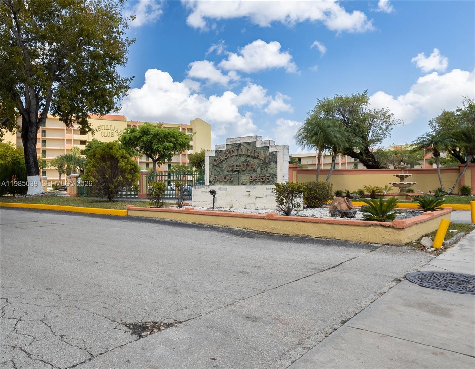 CASTILLIAN CLUB CONDO - Residential Lease