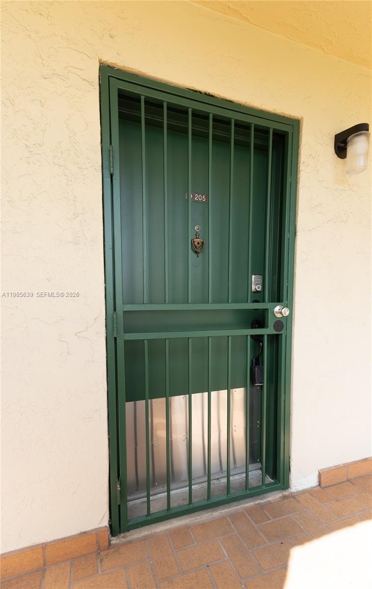 CASTILLIAN CLUB CONDO - Residential Lease