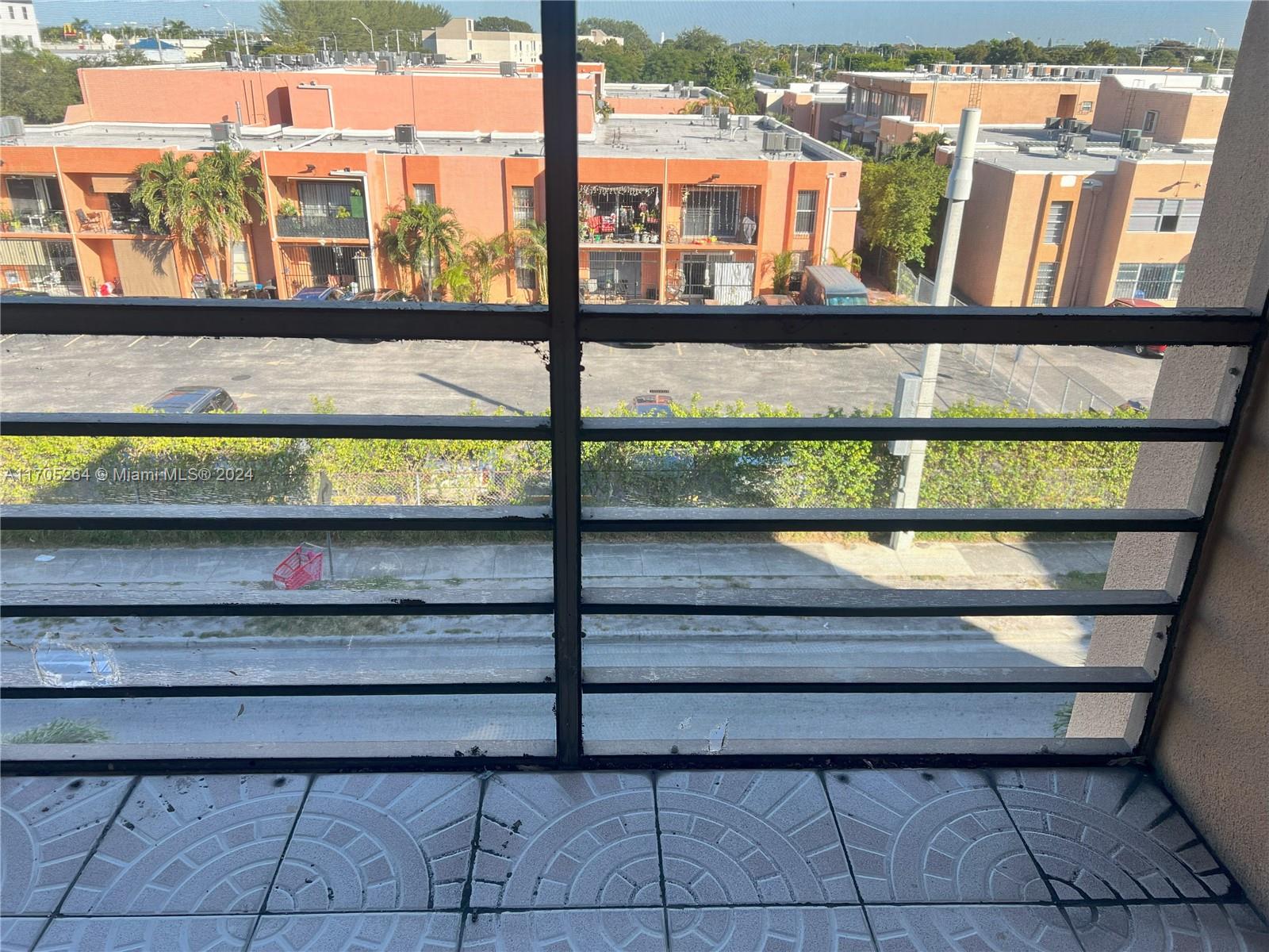 WESTLAND SOUTH CONDO - Residential