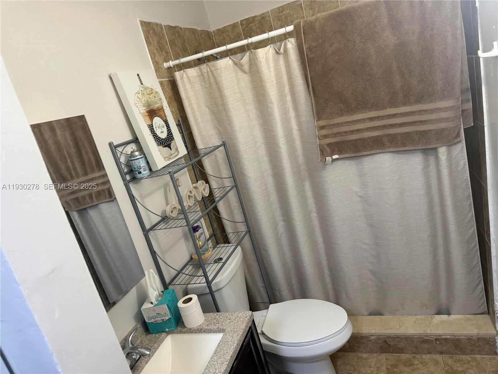 THE TROPICS - Residential Lease