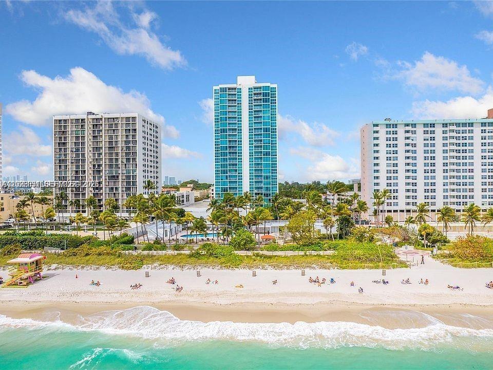 2655 Collins Ave 2302