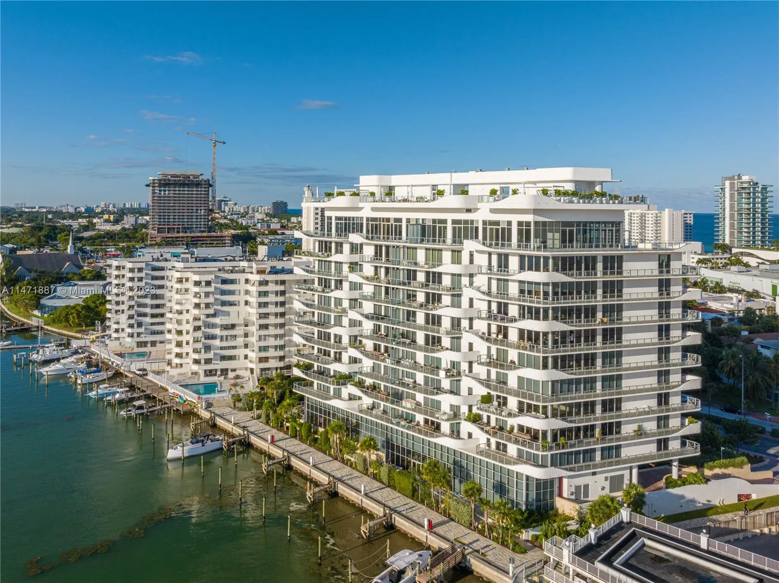 Miami Beach, Florida 33141, United States, 3 Bedrooms Bedrooms, ,4 BathroomsBathrooms,Residential,Active,69524