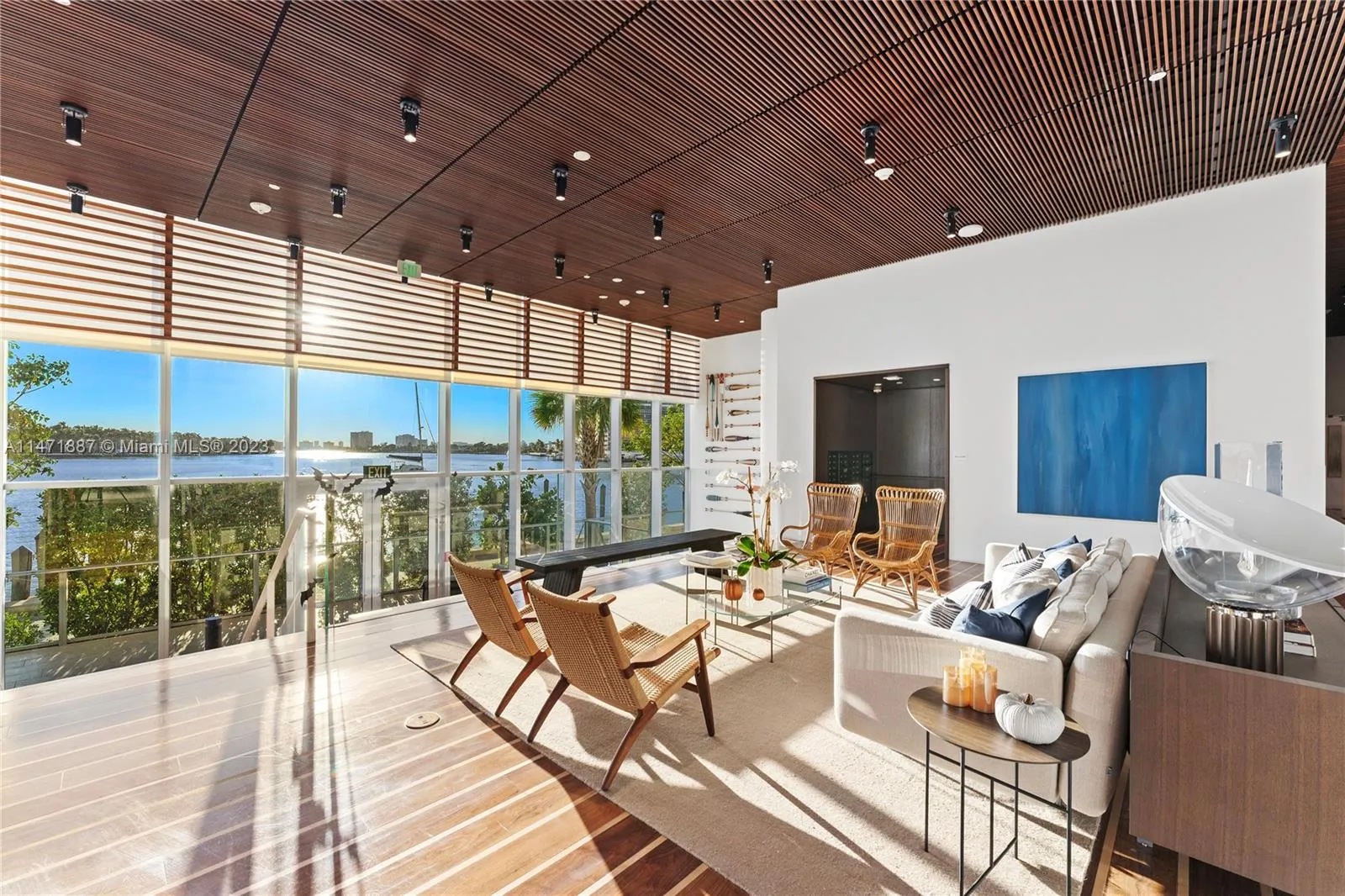 Miami Beach, Florida 33141, United States, 3 Bedrooms Bedrooms, ,4 BathroomsBathrooms,Residential,Active,69524