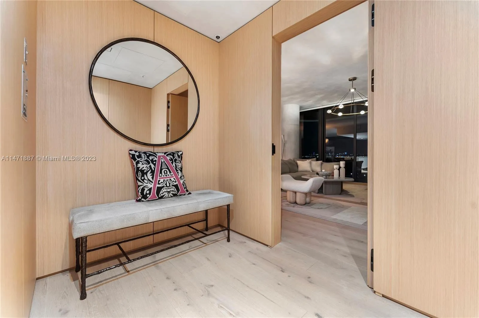 Miami Beach, Florida 33141, United States, 3 Bedrooms Bedrooms, ,4 BathroomsBathrooms,Residential,Active,69524