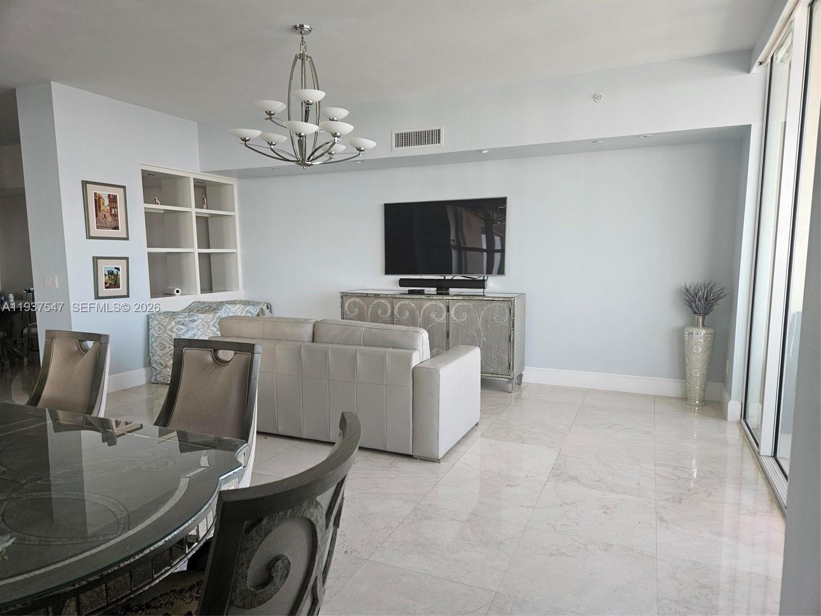 AVENTURA MARINA CONDO NUM - Residential