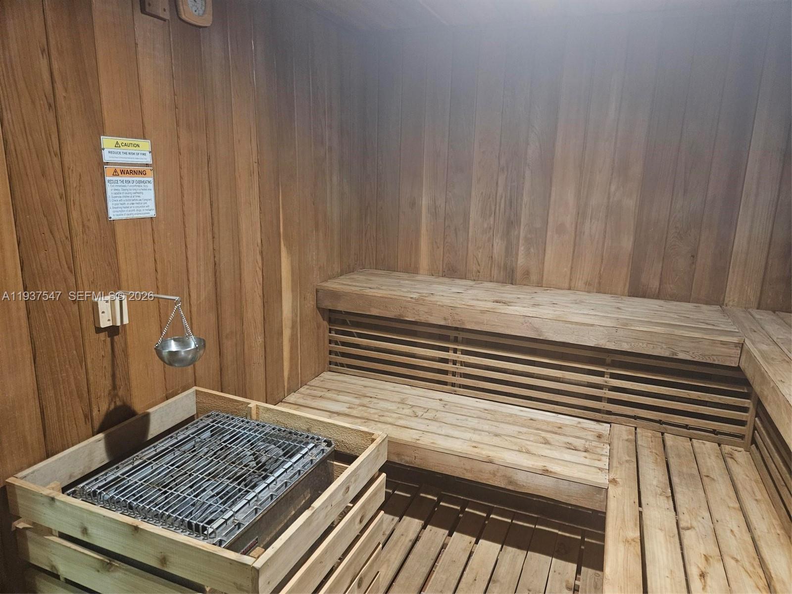 AVENTURA MARINA CONDO NUM - Residential