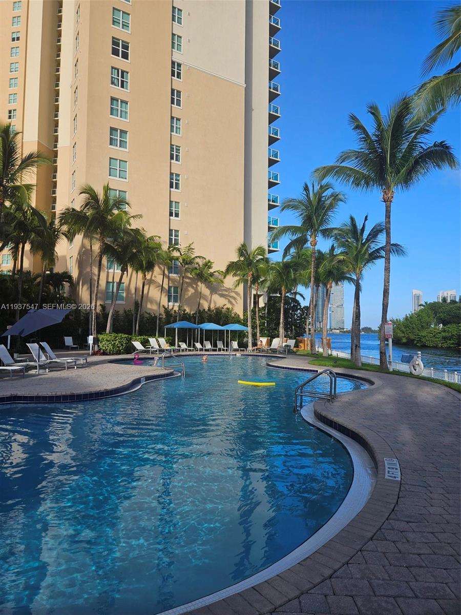 AVENTURA MARINA CONDO NUM - Residential