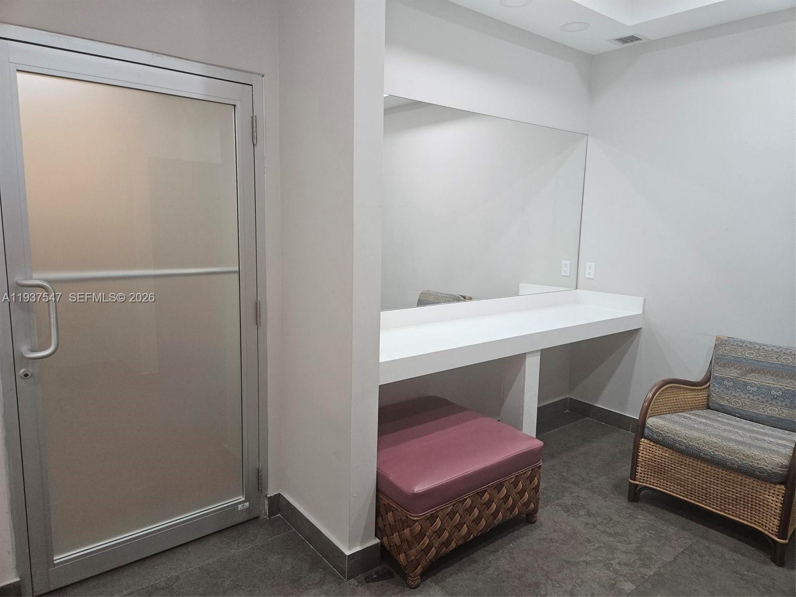 AVENTURA MARINA CONDO NUM - Residential