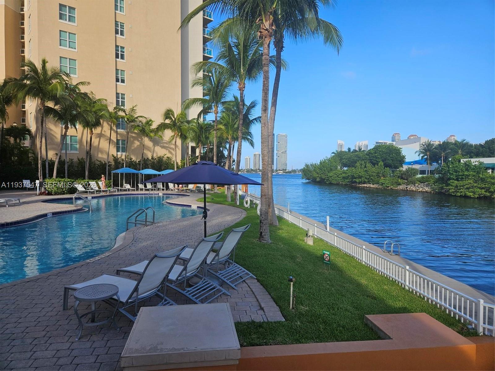 AVENTURA MARINA CONDO NUM - Residential