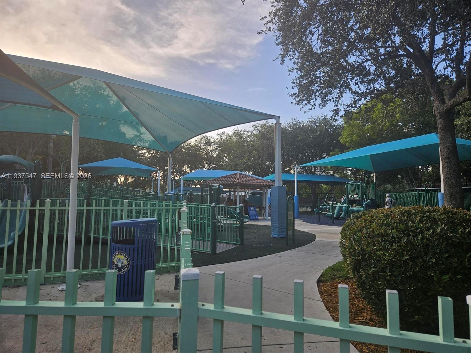 AVENTURA MARINA CONDO NUM - Residential