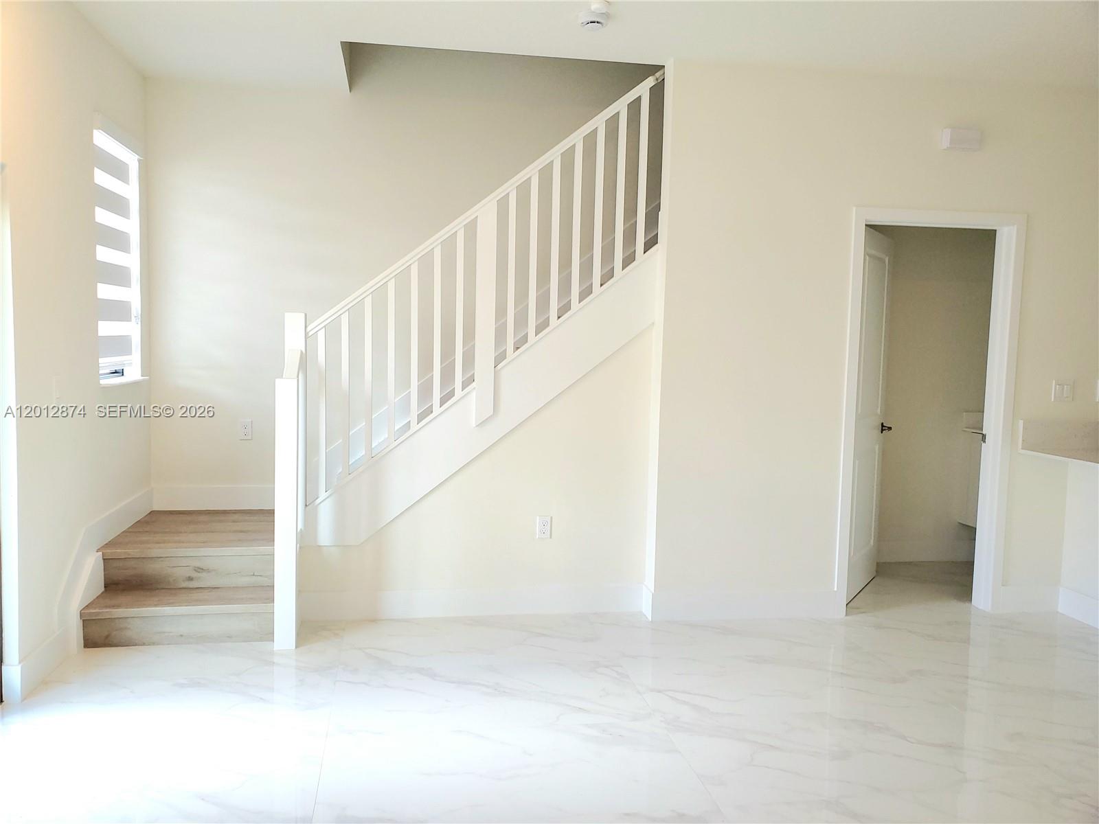 DOWNTOWN DORAL SOUTH PHAS - Residential