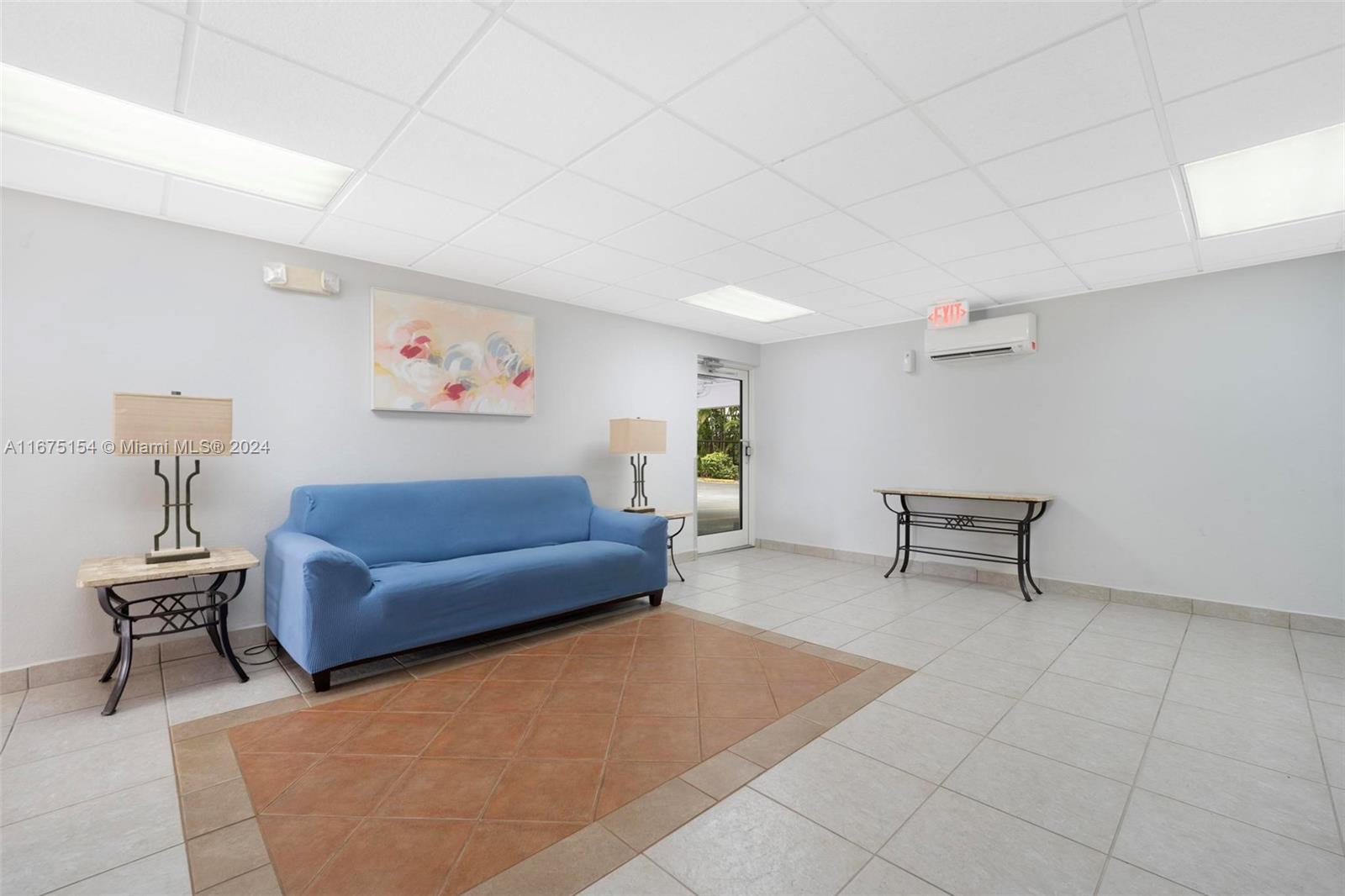 FAIRWAYS ROYALE CONDO - Residential