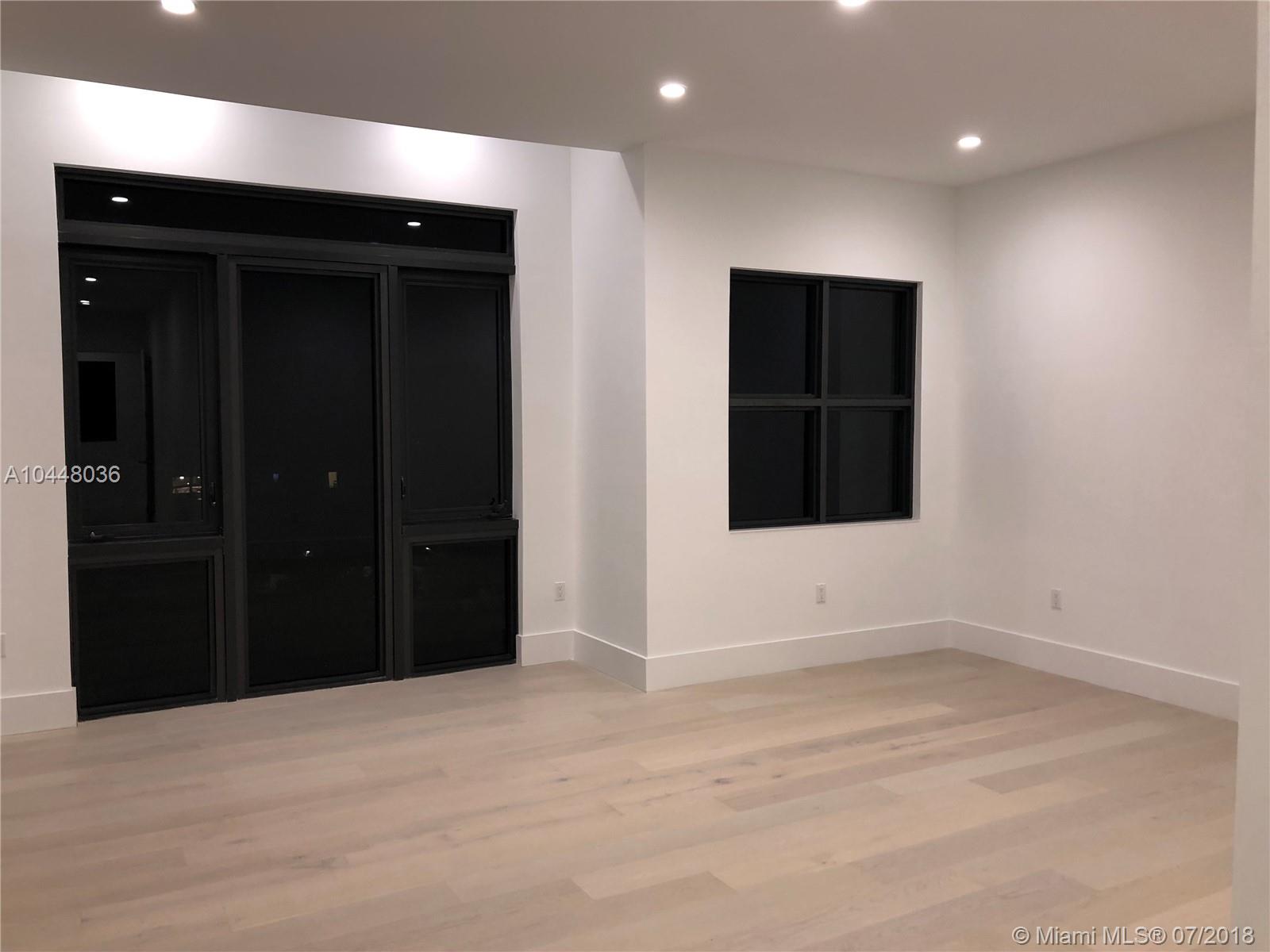 CORAL KEY VILLAS 5TH SEC - Residential