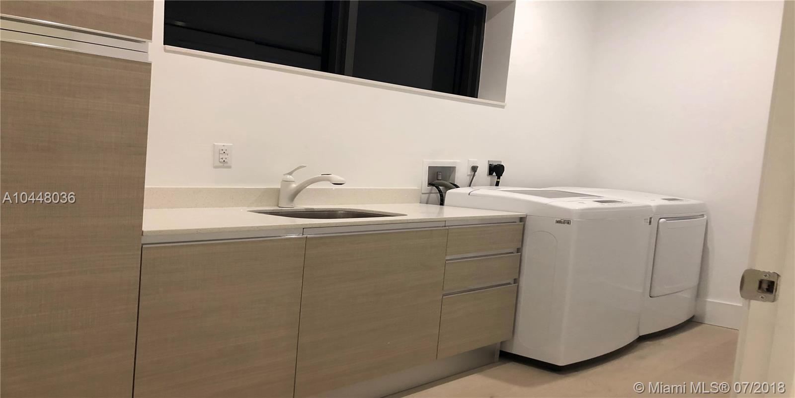 CORAL KEY VILLAS 5TH SEC - Residential
