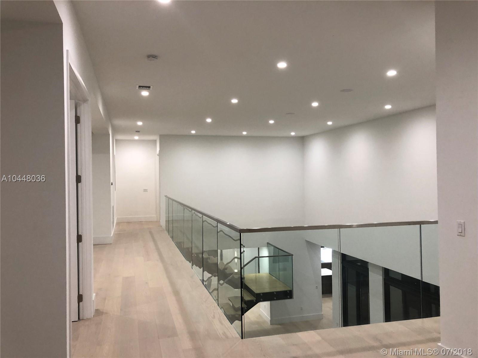 CORAL KEY VILLAS 5TH SEC - Residential
