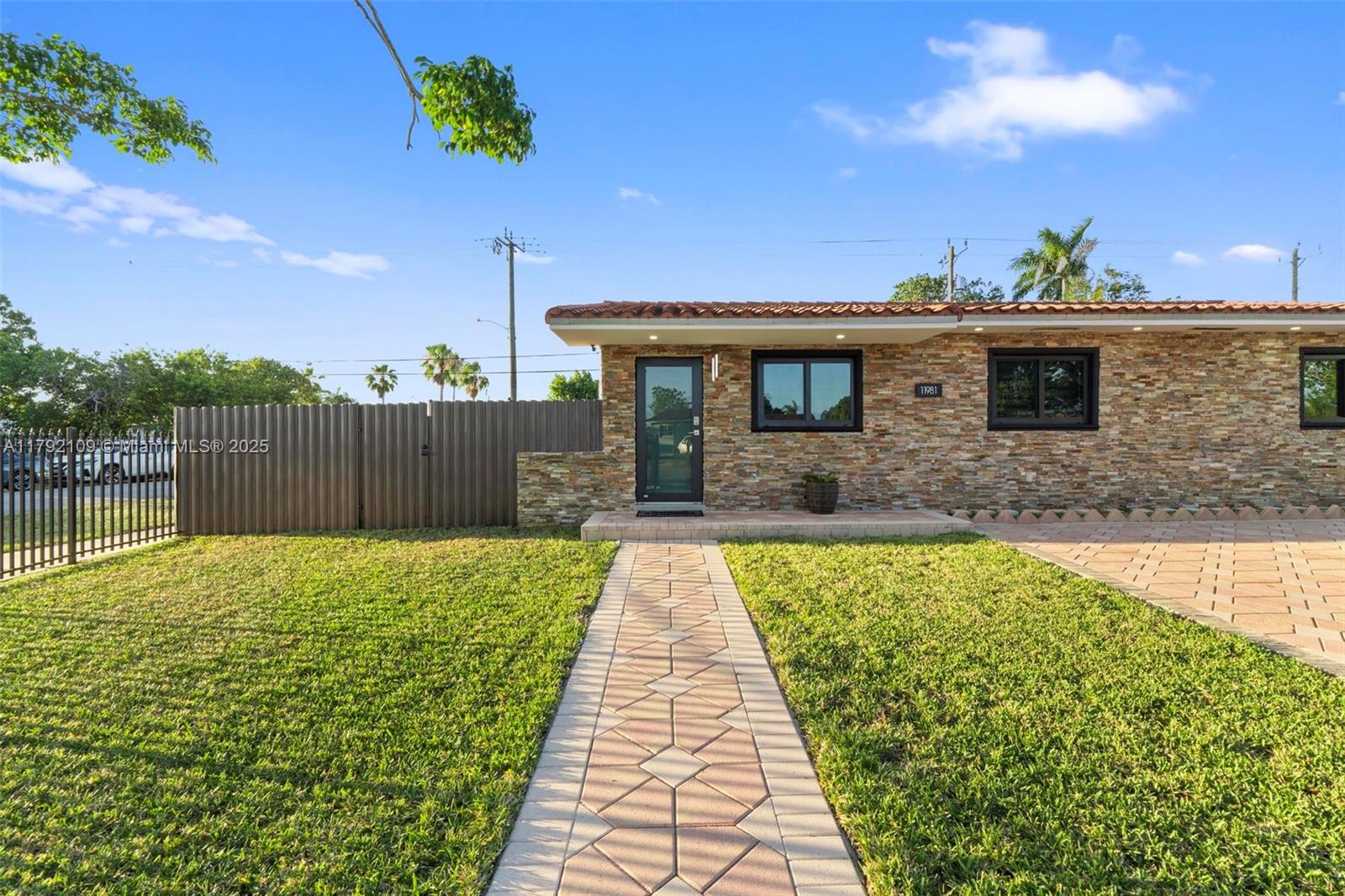 11981 SW 178th Ter
