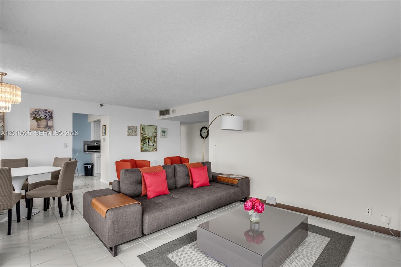 CLUB ATLANTIS CONDO - Residential
