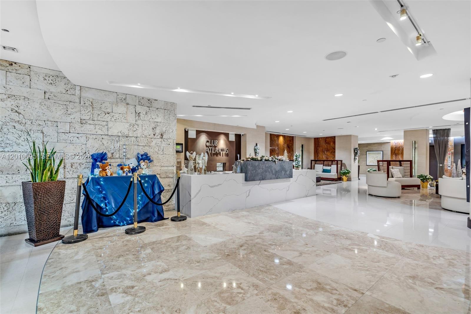 CLUB ATLANTIS CONDO - Residential