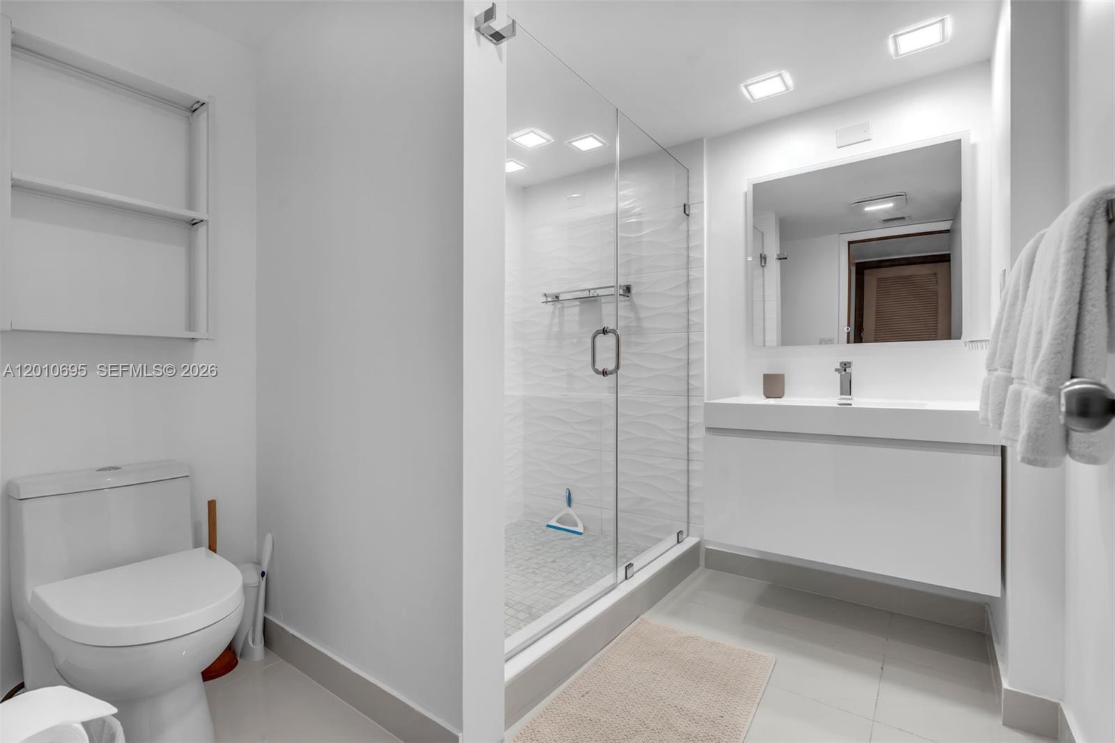 CLUB ATLANTIS CONDO - Residential