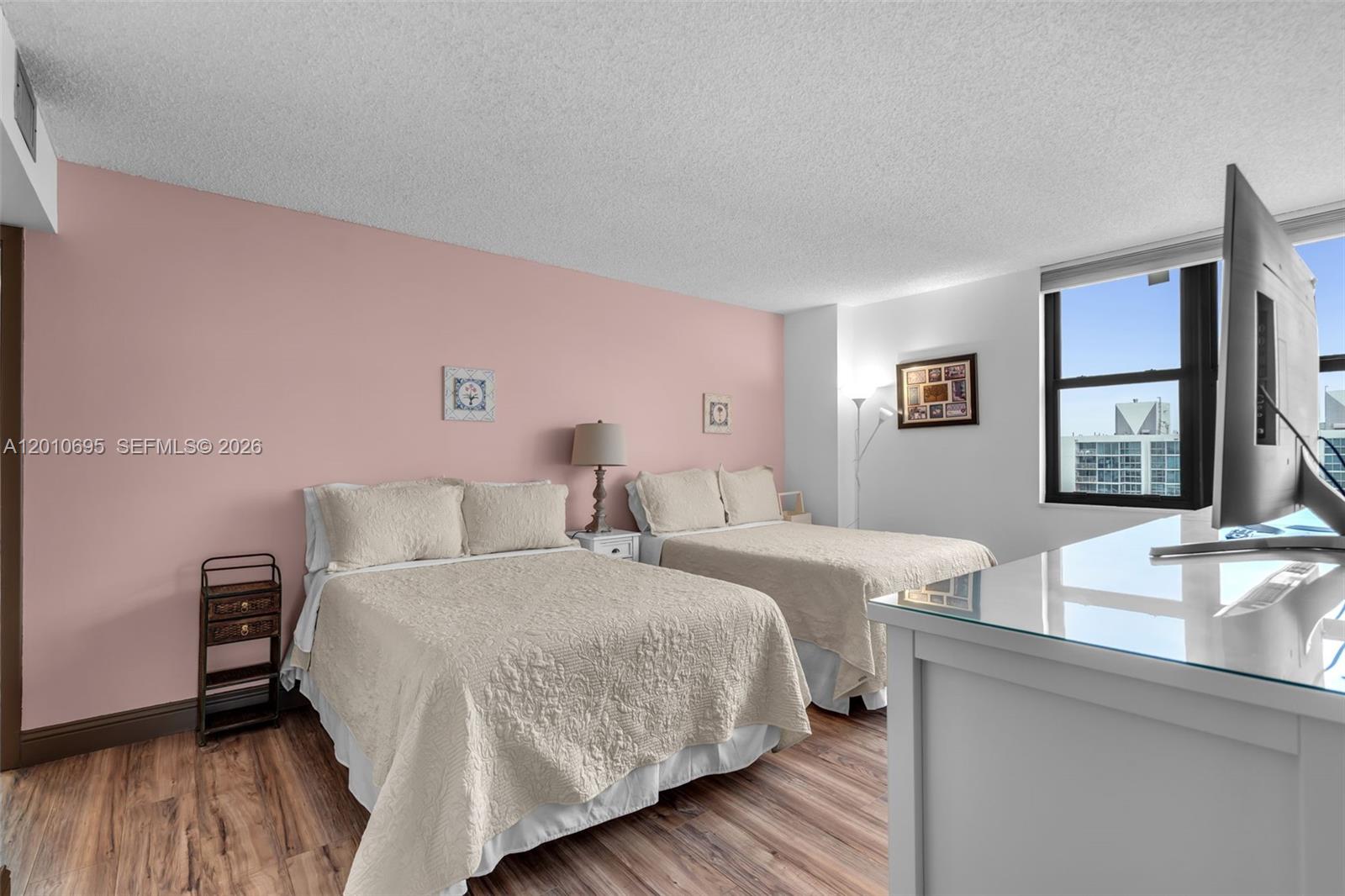 CLUB ATLANTIS CONDO - Residential