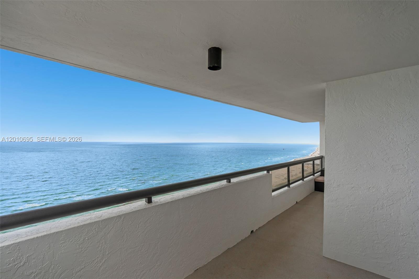 CLUB ATLANTIS CONDO - Residential