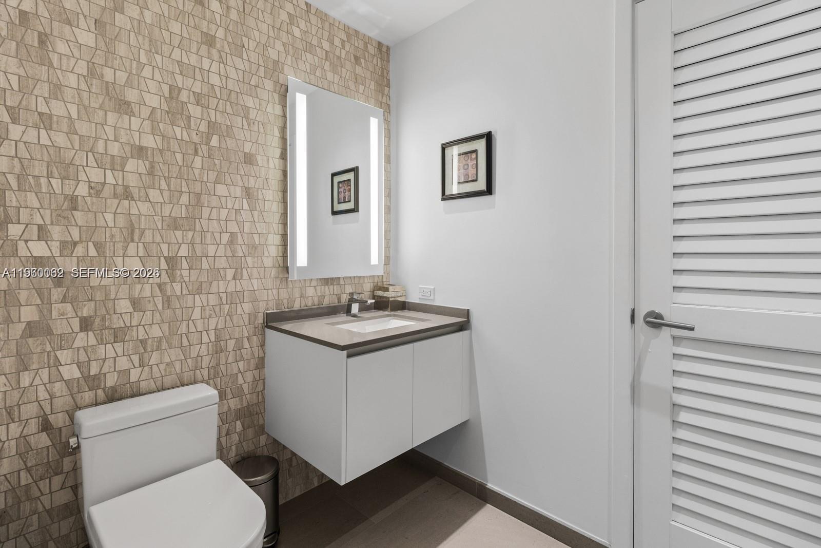 RISE CONDO - Residential