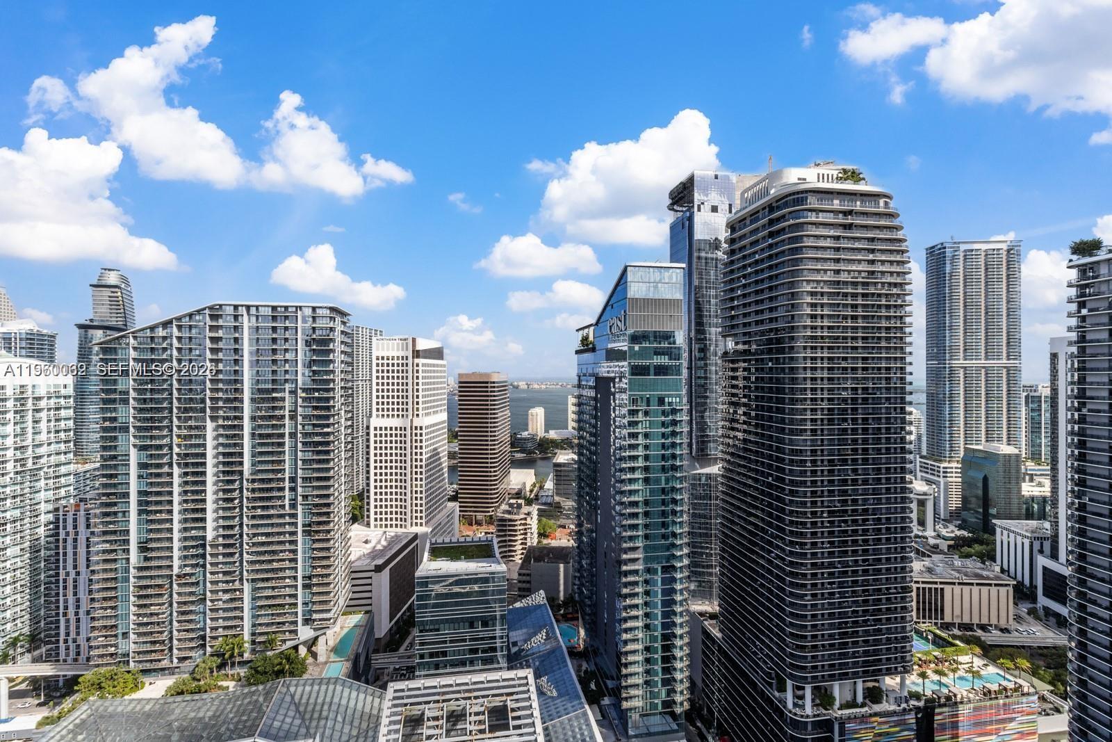 RISE CONDO - Residential