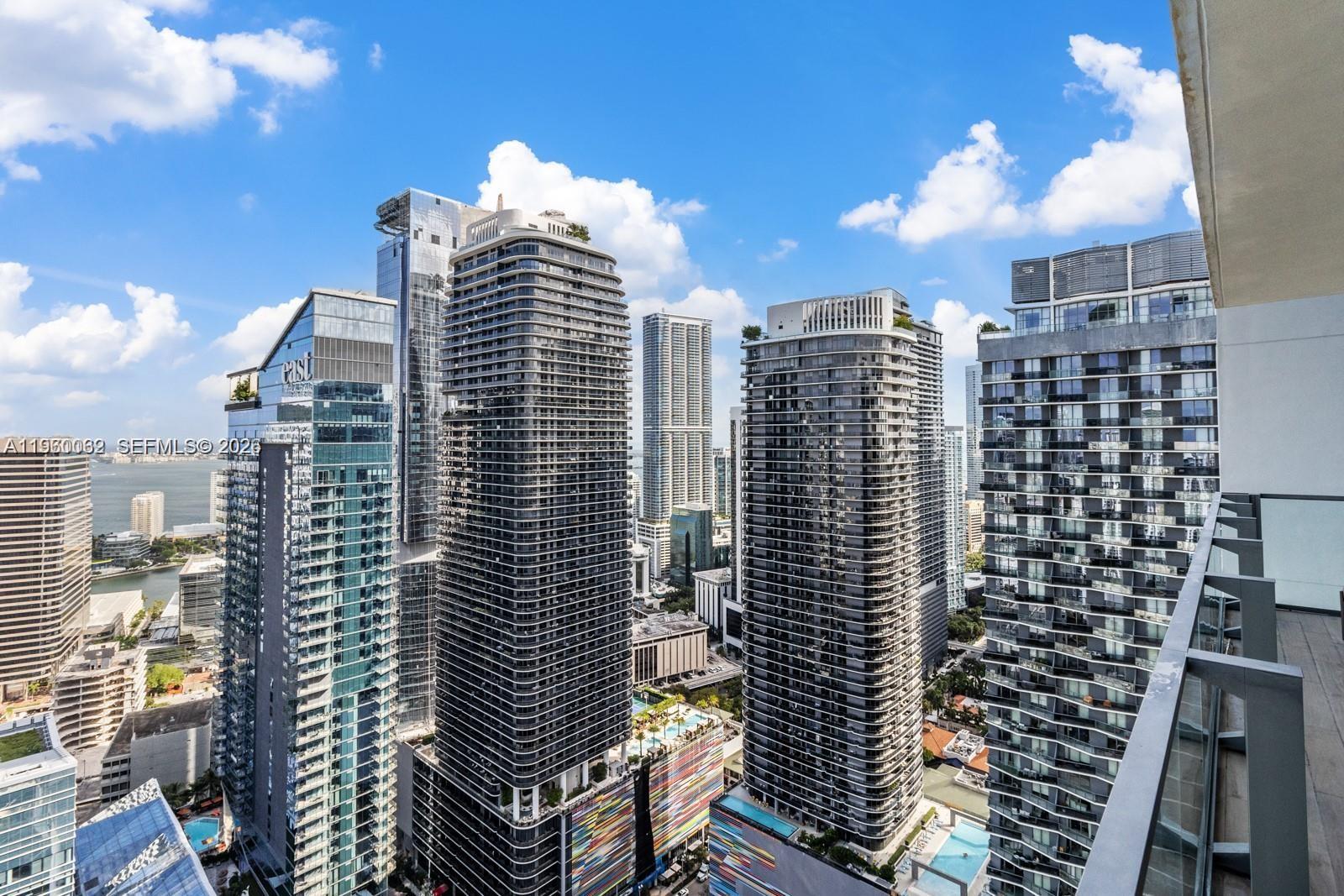 RISE CONDO - Residential