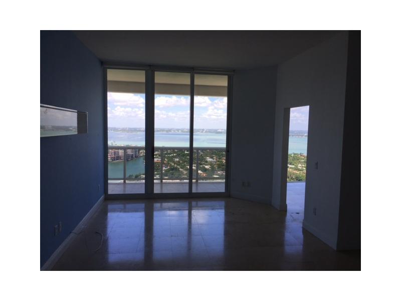 BLUE DIAMOND CONDO - Residential Lease