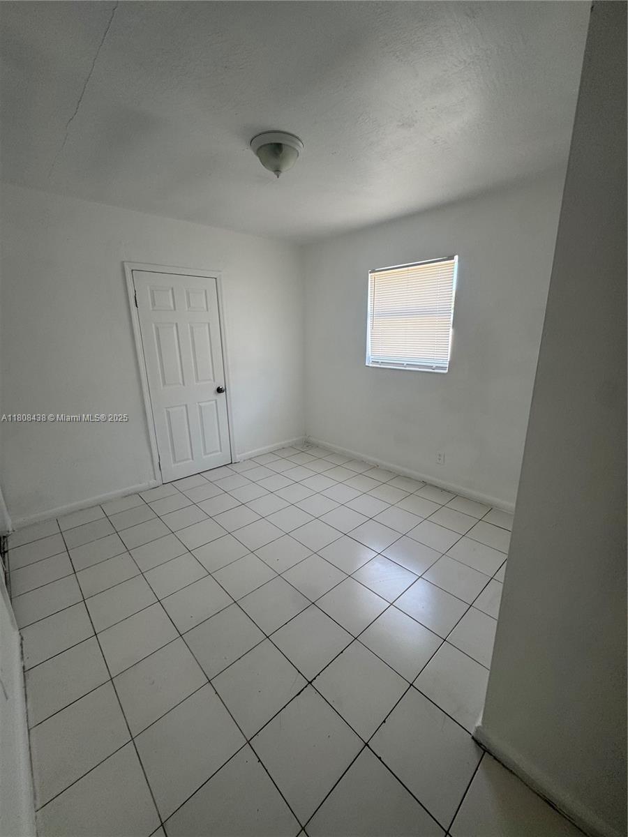 2706 NW 15th Ct