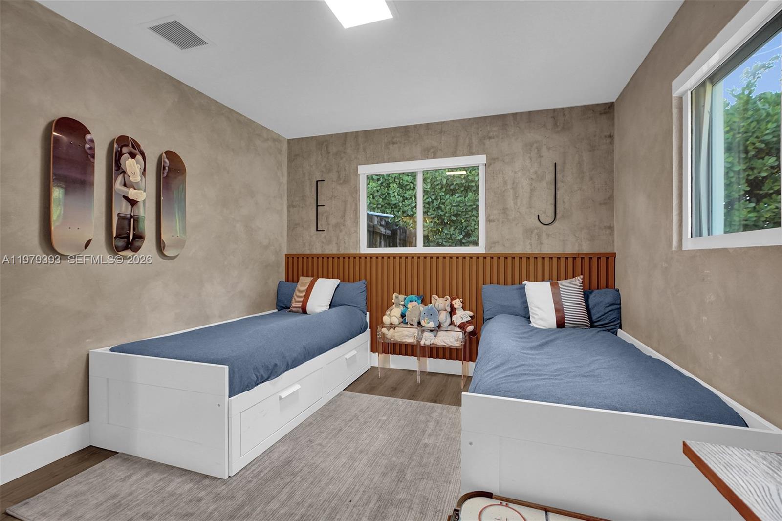 SKYKNOLL ESTATES REPLAT - Residential