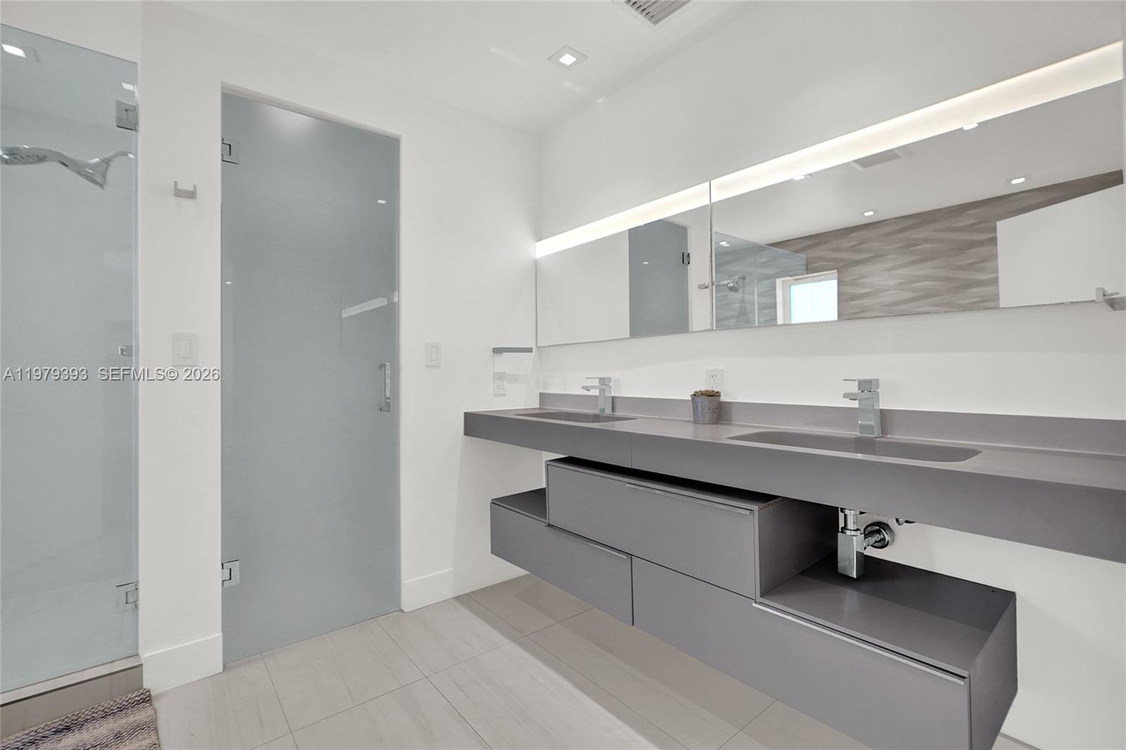 SKYKNOLL ESTATES REPLAT - Residential