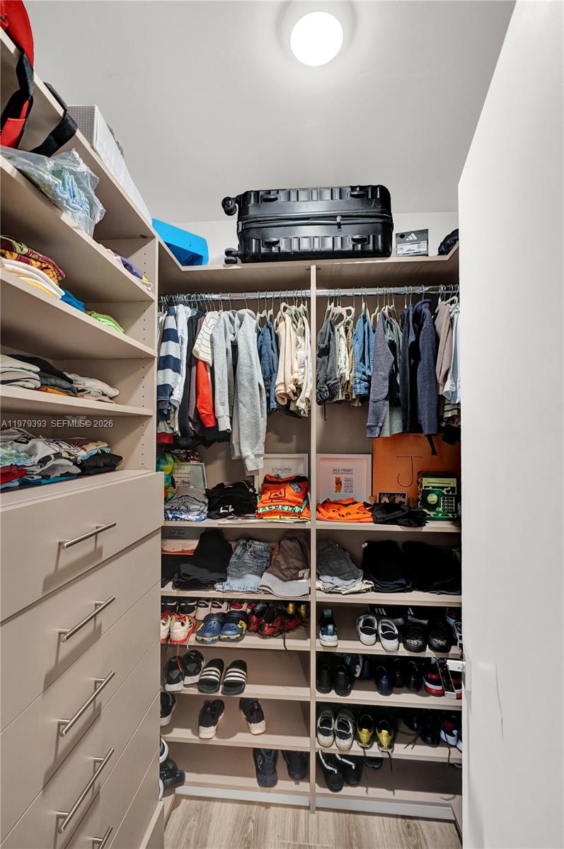 SKYKNOLL ESTATES REPLAT - Residential