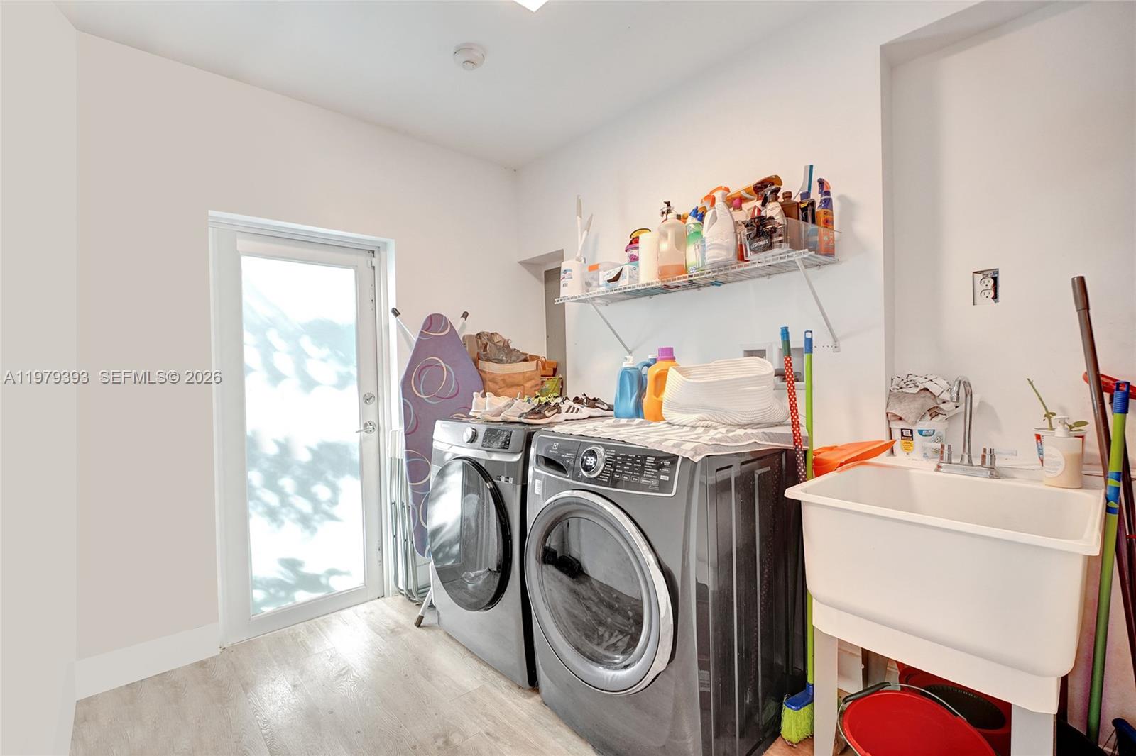 SKYKNOLL ESTATES REPLAT - Residential