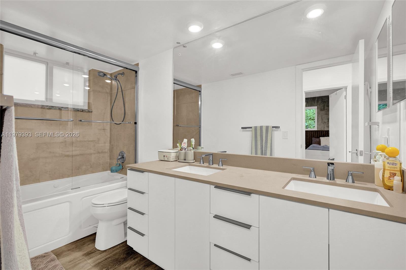 SKYKNOLL ESTATES REPLAT - Residential