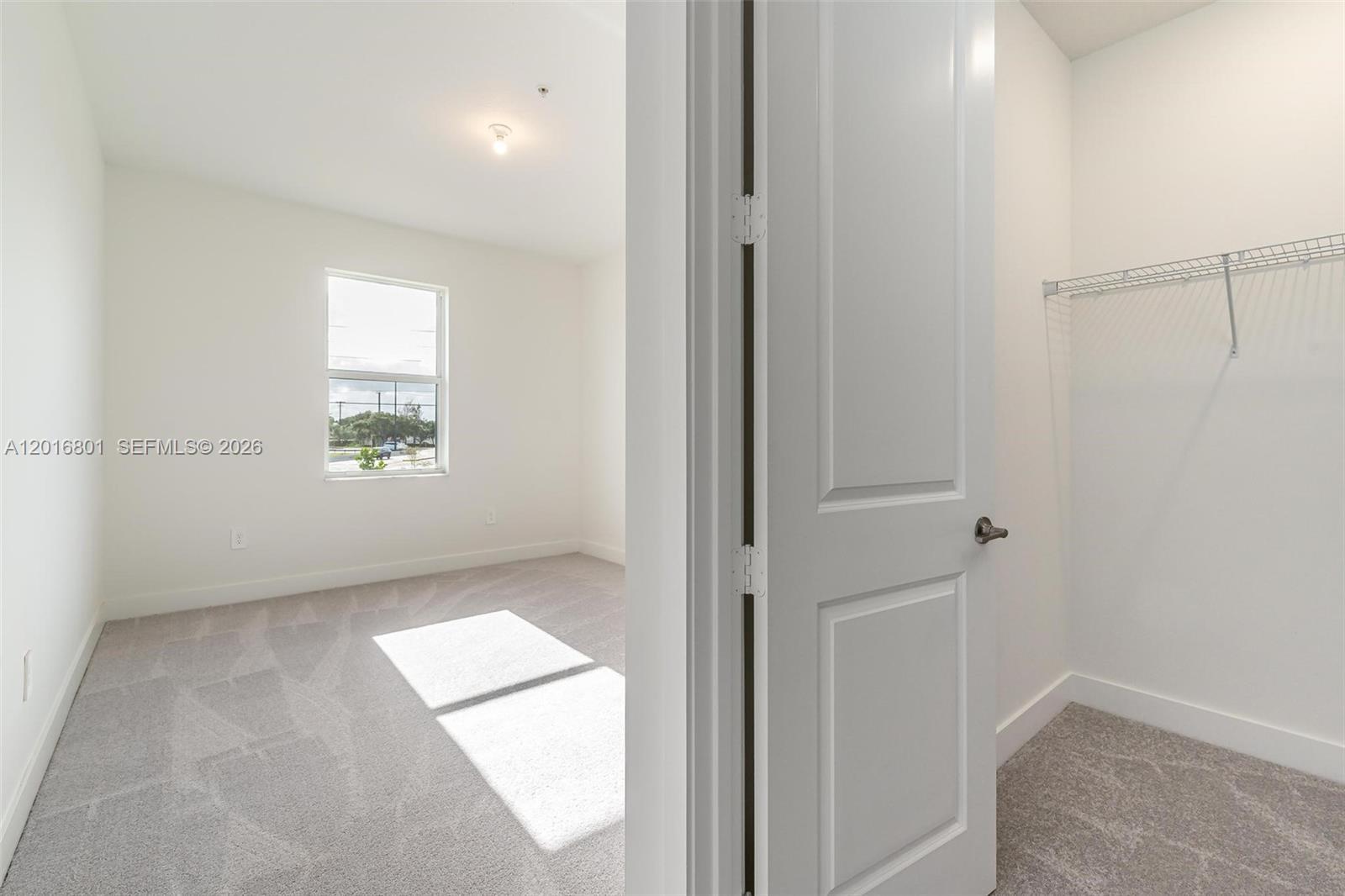 RESERVE AT DAVIE - Residential Lease